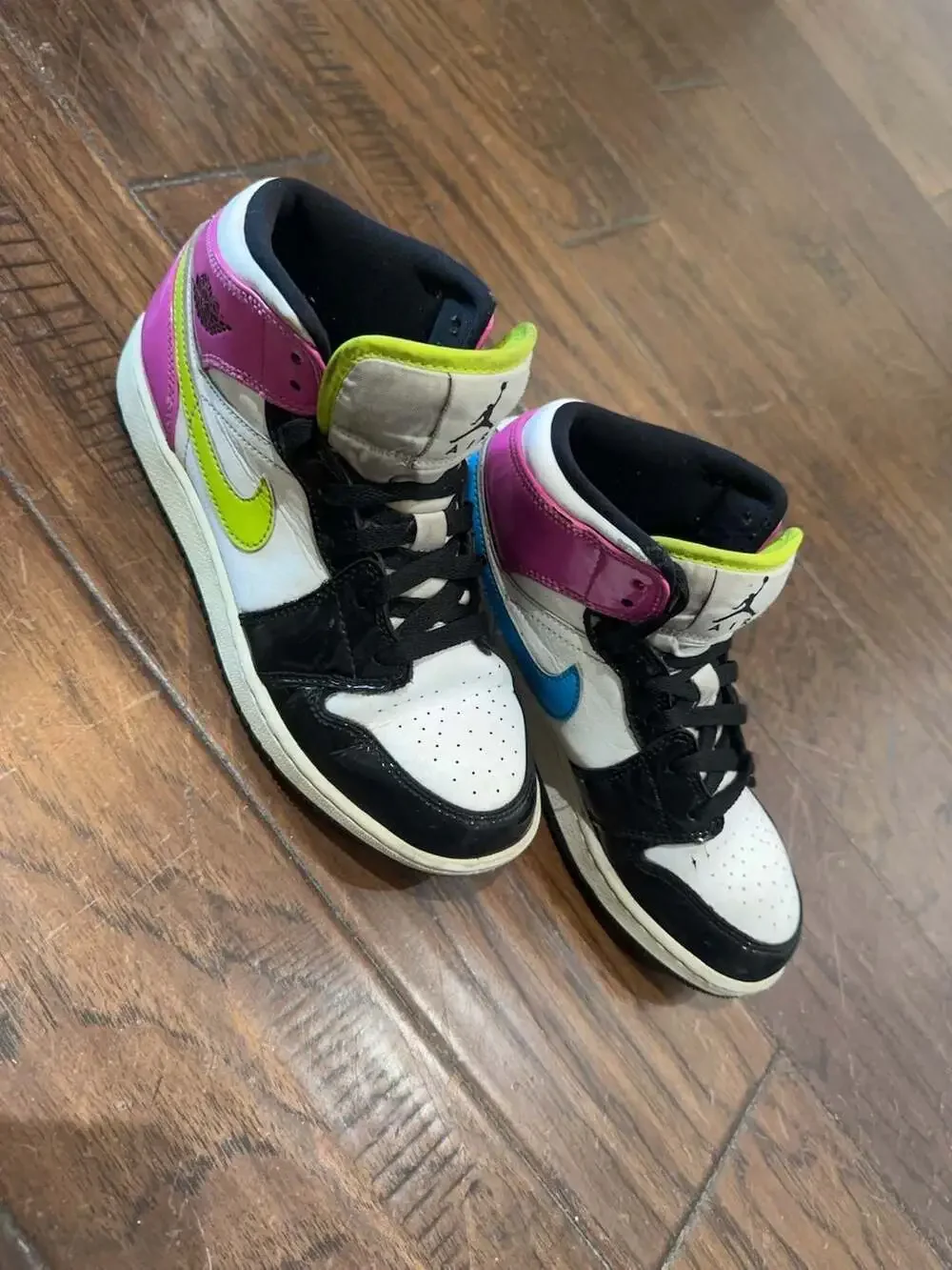 Air Jordan 1 Mid GS 'Multi-Color' Size 5.5Y CZ9833-100